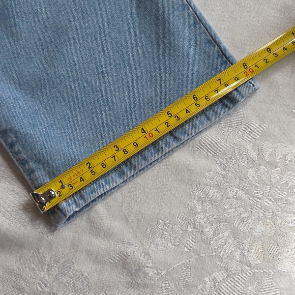 Levi's Ribcage Straight Ankle Light Wash Distressed Jeans Size 25 - Picture 15 of 16